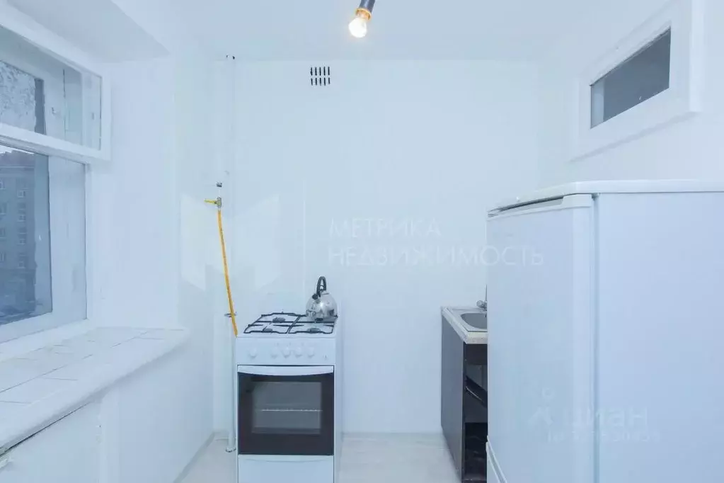 2-к кв. Тюменская область, Тюмень ул. 50 лет ВЛКСМ, 83 (44.0 м) - Фото 1