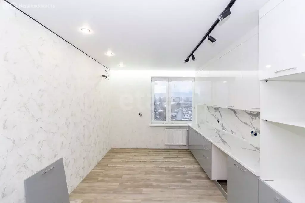 2-комнатная квартира: Тюмень, Интернациональная улица, 197А (65.3 м) - Фото 2