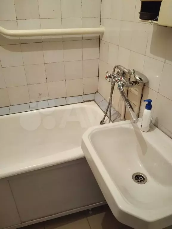 2-к. квартира, 46 м, 6/9 эт. - Фото 1