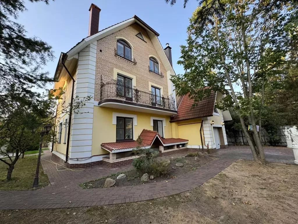 Коттедж в Московская область, Красногорск городской округ, с. ... - Фото 1