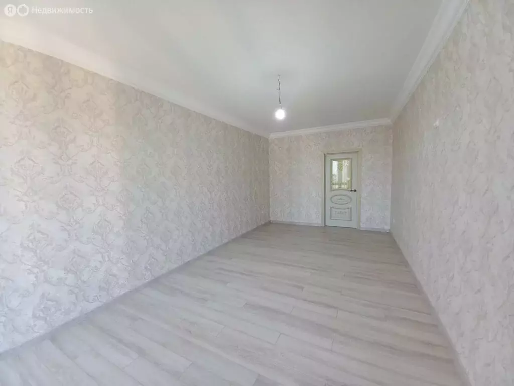 2-комнатная квартира: Нальчик, улица Тлостанова, 32 (72 м) - Фото 1