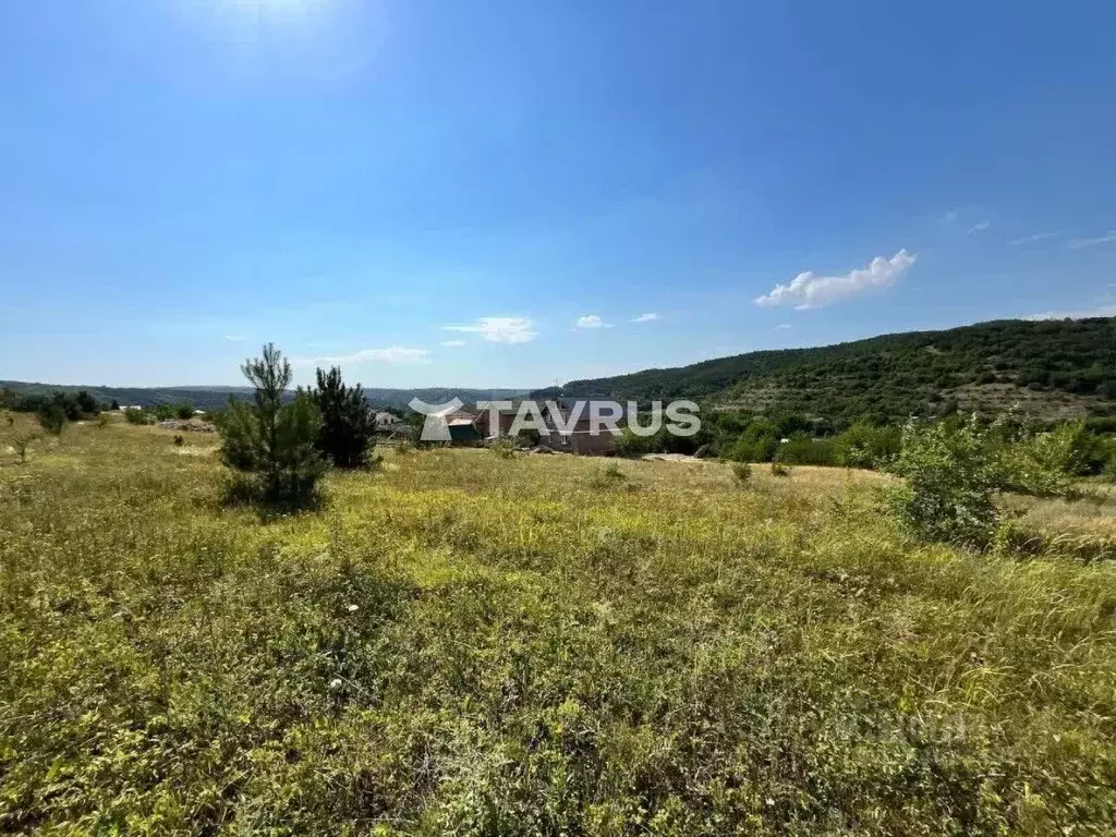 Участок в Крым, Симферопольский район, Добровское с/пос, с. Пионерское ... - Фото 1