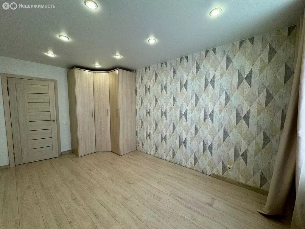 2-комнатная квартира: Стройкерамика, улица Академика Дмитрия Козлова, ... - Фото 0