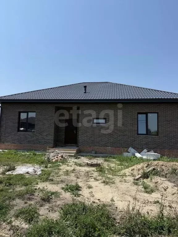 Дом в Курская область, Курский район, Новопоселеновский сельсовет, д. ... - Фото 1