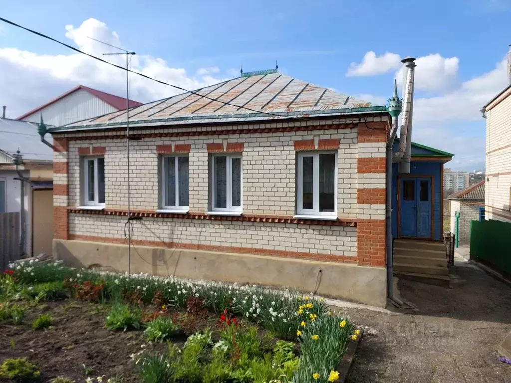 Дом в Ставропольский край, Ставрополь № 10 мкр, ул. Севрюкова (85 м) - Фото 0