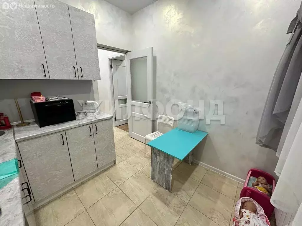 3-комнатная квартира: Тольятти, улица Матросова, 3 (74.2 м) - Фото 1