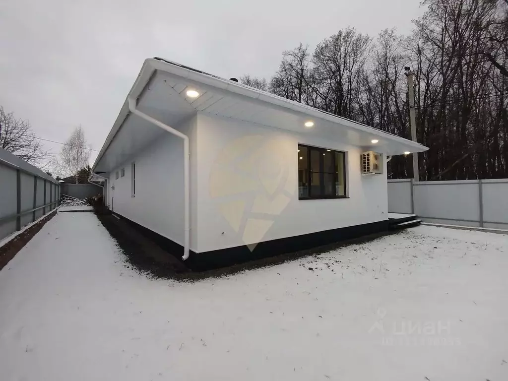 Коттедж в Белгородская область, Старый Оскол ул. Сталеваров (115 м) - Фото 0