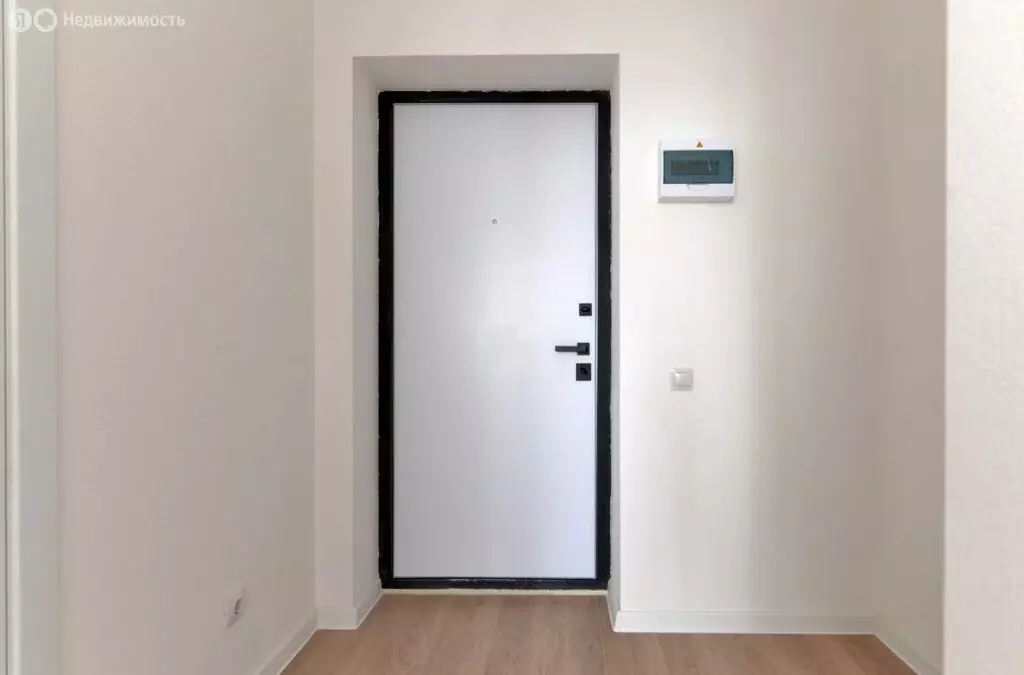 Квартира-студия: Екатеринбург, улица Академика Вонсовского, 93 (22 м) - Фото 1