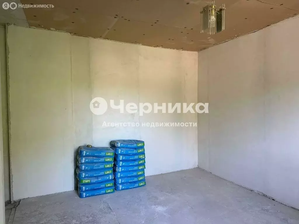 3-комнатная квартира: Шахты, проезд Микрорайон Горняк, 20 (75 м) - Фото 1