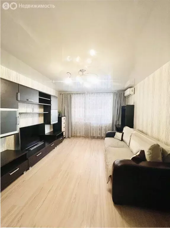 2-комнатная квартира: Екатеринбург, улица Софьи Перовской, 117 (42.8 ... - Фото 1