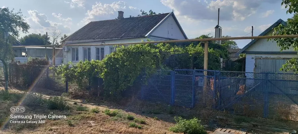 Дом в Краснодарский край, Гулькевичский район, Кубань с/пос, пос. ... - Фото 1