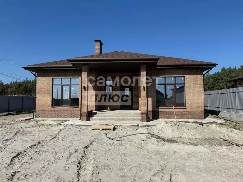 Дом в Курская область, Курский район, Моковский сельсовет, д. 1-я ... - Фото 0