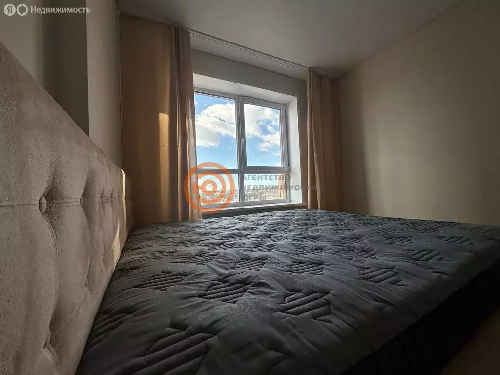 2-комнатная квартира: Тюмень, улица Тимофея Чаркова, 93 (39 м) - Фото 2