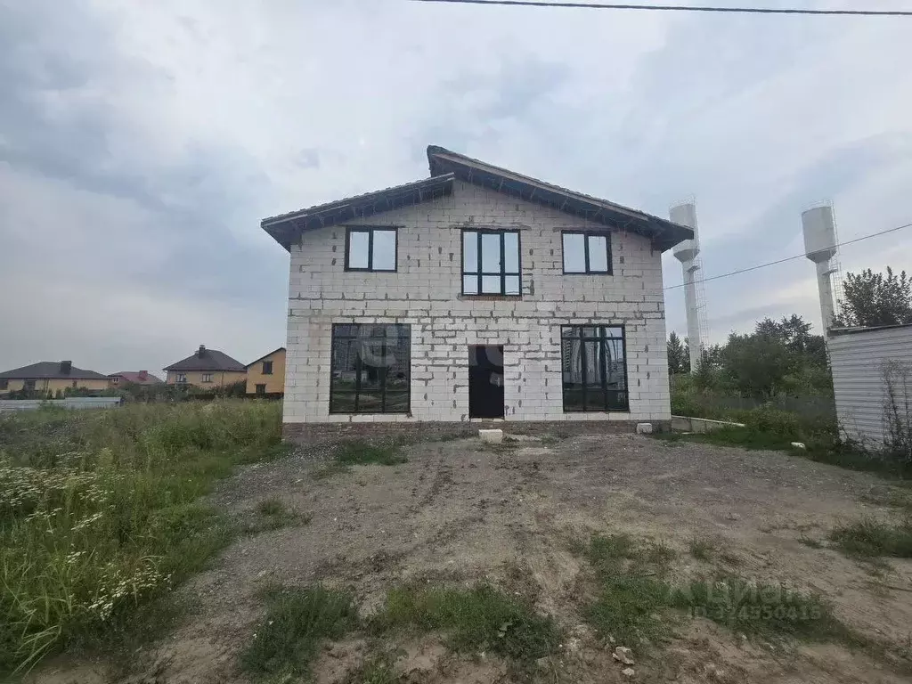 Дом в Курская область, Курский район, Нижнемедведицкий сельсовет, д. ... - Фото 1