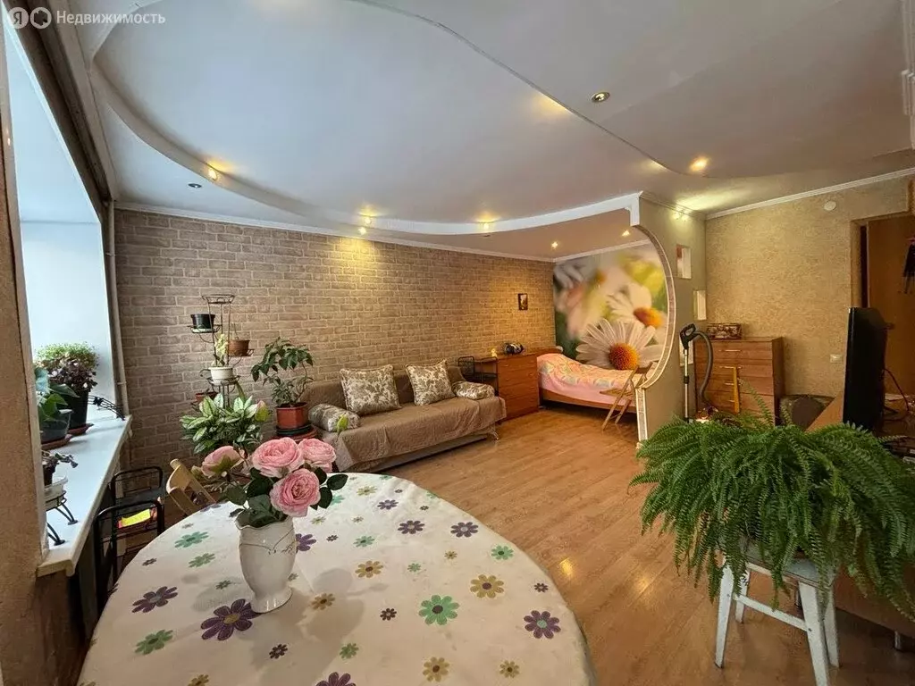 1-комнатная квартира: Горно-Алтайск, улица Григория Чорос-Гуркина, 34 ... - Фото 1