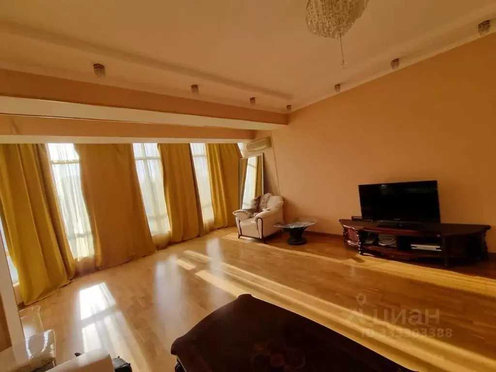 4-к кв. Крым, Симферополь ул. Семашко, 19 (150.0 м) - Фото 1