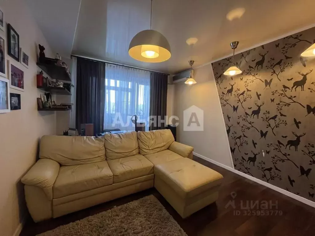 3-к кв. Ростовская область, Волгодонск просп. Мира, 18 (64.6 м) - Фото 1