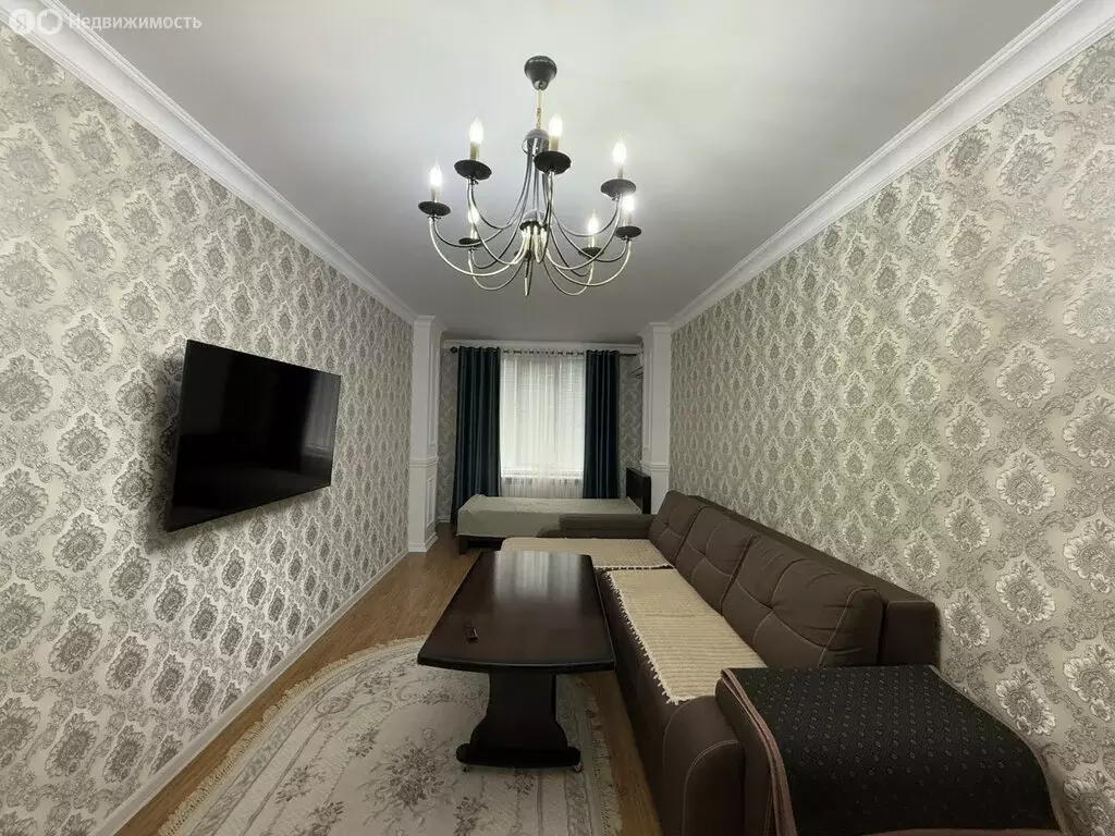 1-комнатная квартира: Дагестанские Огни, улица Революции, 8 (44 м) - Фото 1