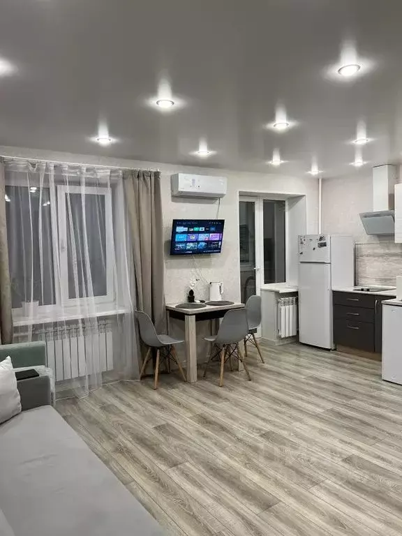 Студия Приморский край, Владивосток ул. Адмирала Кузнецова, 42А (28.0 ... - Фото 0
