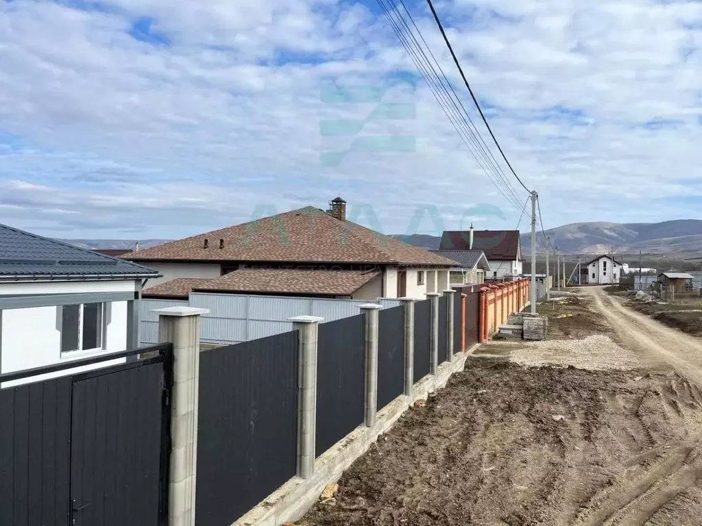 Дом в Крым, Симферопольский район, Добровское с/пос, с. Краснолесье ... - Фото 2