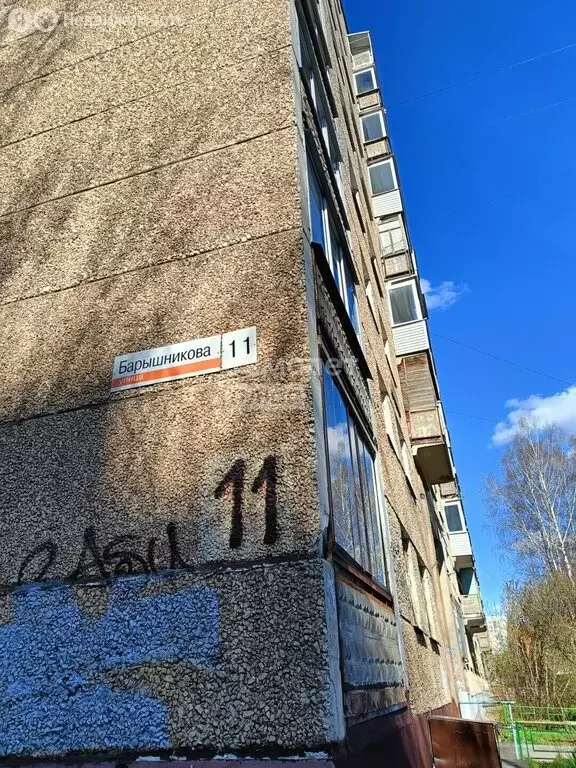 4-комнатная квартира: Ижевск, улица имени Барышникова, 11 (68.2 м) - Фото 1