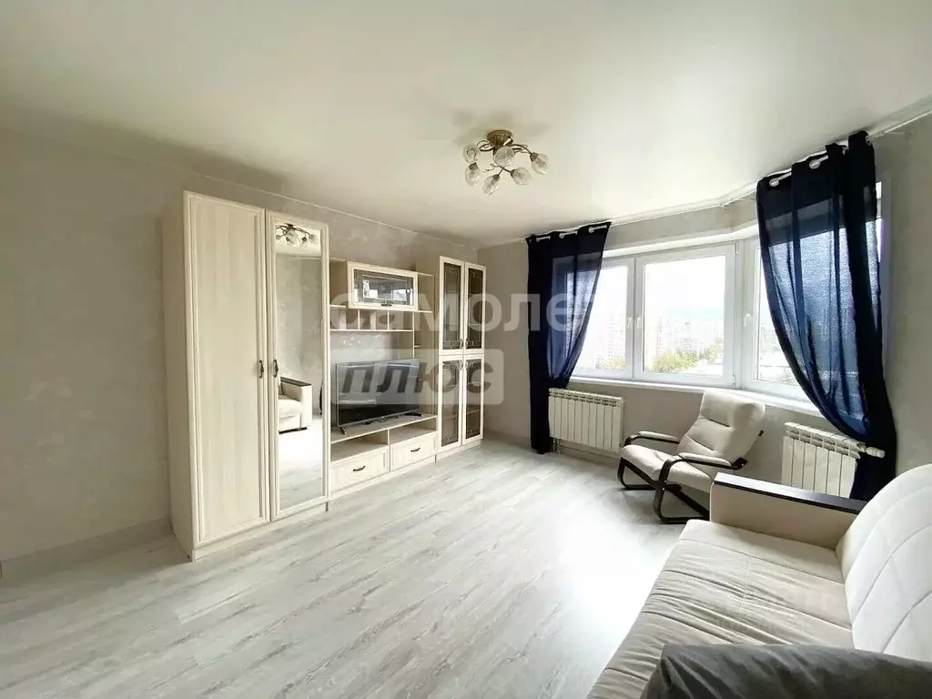 3-к кв. Москва ул. Дмитрия Ульянова, 23к1 (72.4 м) - Фото 1
