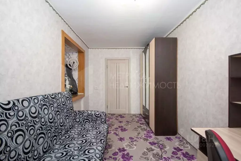 2-к кв. Тюменская область, Тюмень ул. Мельникайте, 103 (42.0 м) - Фото 0