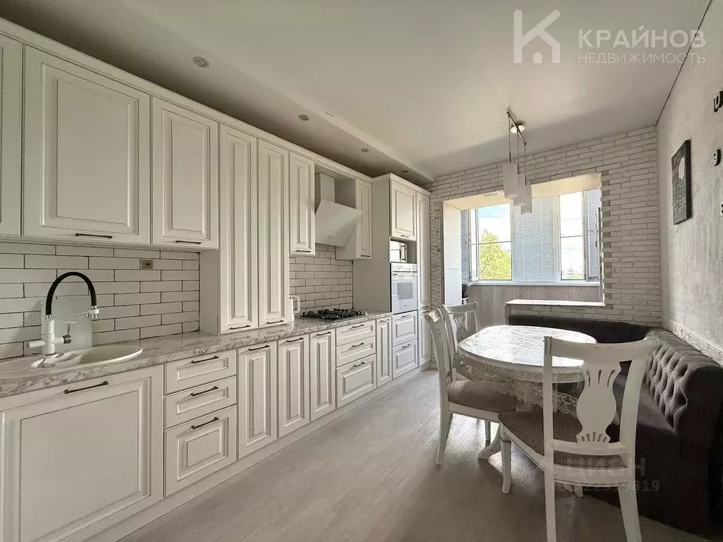 3-к кв. Воронежская область, Семилуки ул. 25 лет Октября, 15 (73.9 м) - Фото 1