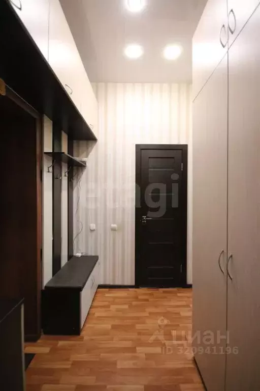 1-к кв. Ямало-Ненецкий АО, Новый Уренгой Ягельный мкр, ул. Южная, 36Б ... - Фото 1