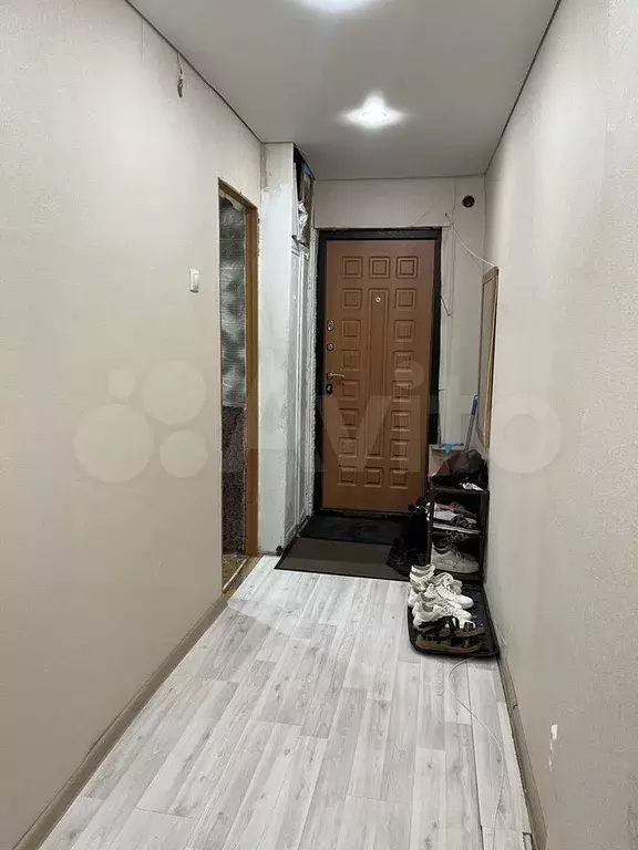 Комната 11 м в 3-к., 1/9 эт. - Фото 1