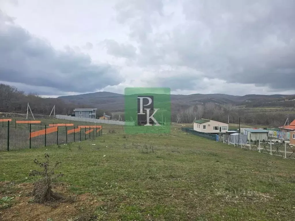 Участок в Севастополь с. Передовое, ул. Водопадная, 7 (10.0 сот.) - Фото 1