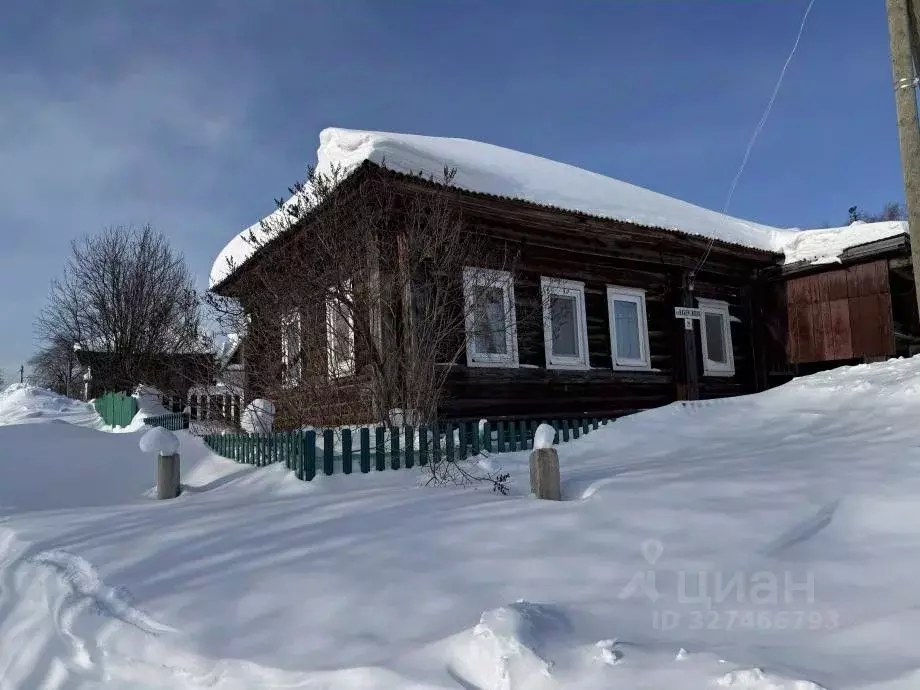 Дом в Пермский край, Усолье Усольский район, Набережная ул., 21 (20 м) - Фото 1