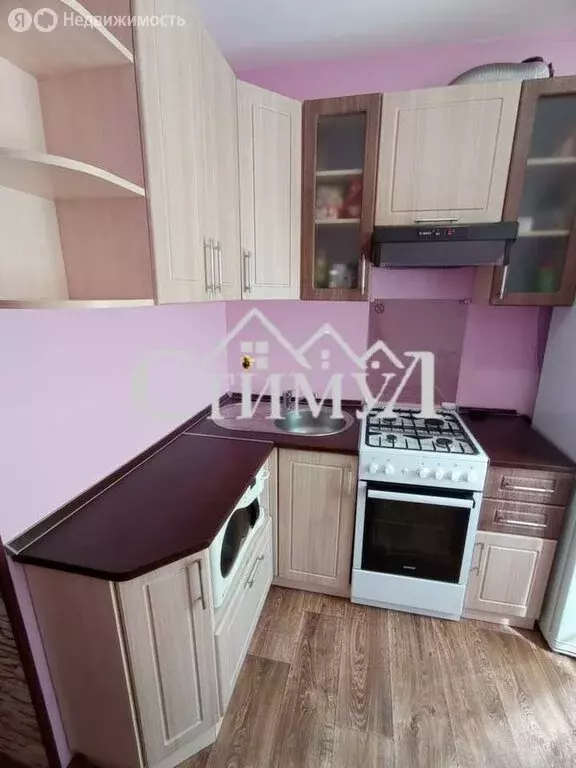 3-комнатная квартира: Абакан, улица Ивана Ярыгина, 18 (61 м) - Фото 1