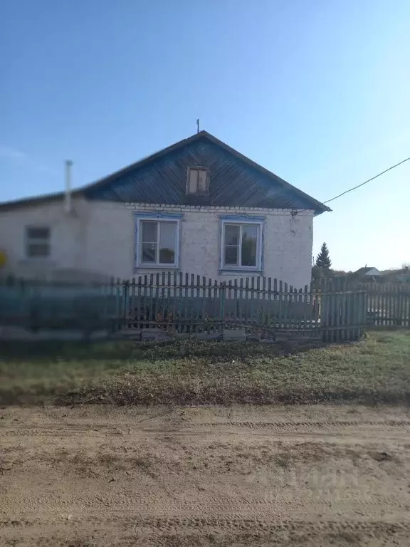 Дом в Волгоградская область, Урюпинский район, Котовский хут. пер. ... - Фото 2