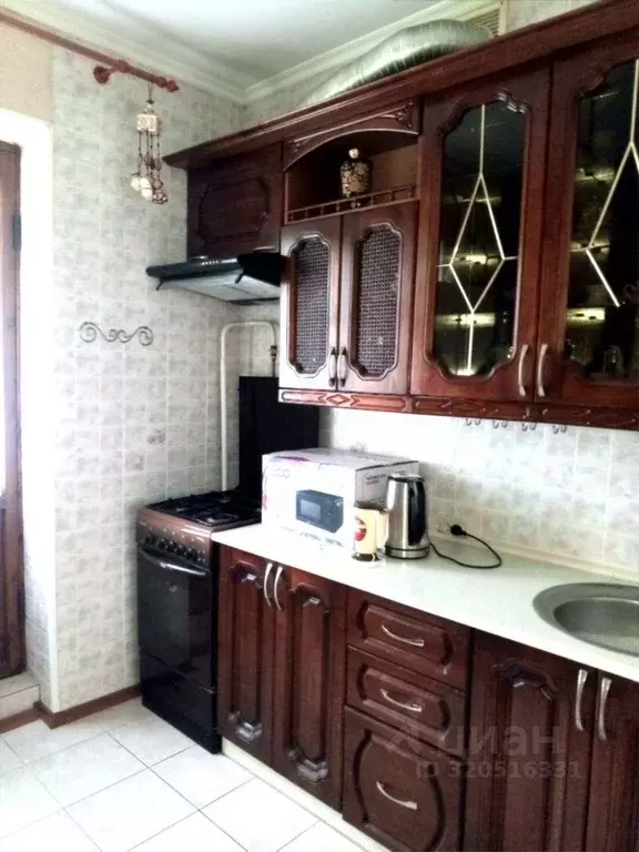 2-к кв. Краснодарский край, Тихорецк Октябрьская ул., 91А (54.4 м) - Фото 0