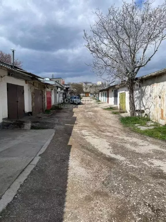 Гараж в Крым, Феодосия ул. Челнокова (24 м) - Фото 1