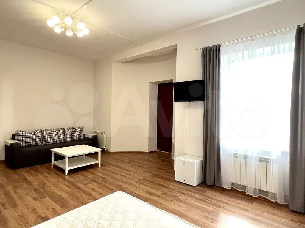 Комната 25 м в 1-к., 3/3 эт. - Фото 1