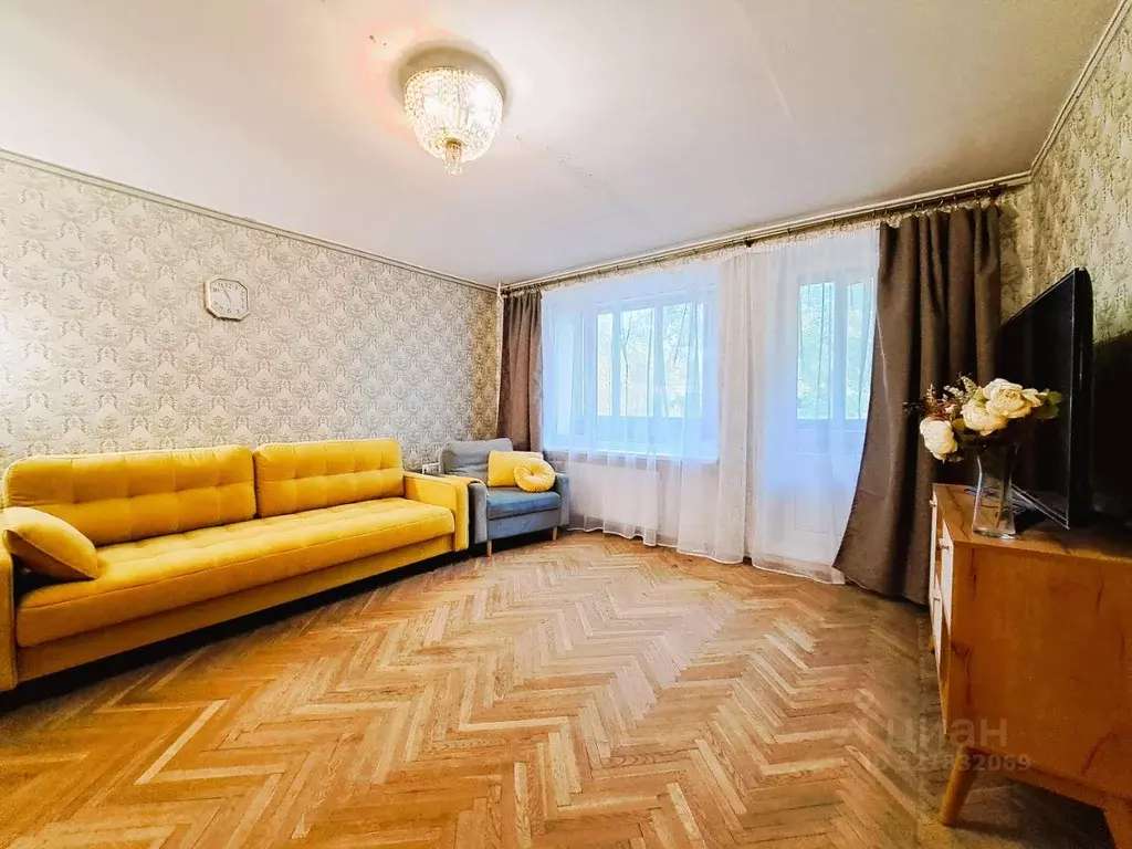 3-к кв. Санкт-Петербург ул. Подвойского, 33к2 (59.0 м) - Фото 0