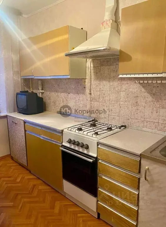 3-к кв. Московская область, Подольск Климовск мкр, ул. Молодежная, 7к4 ... - Фото 1