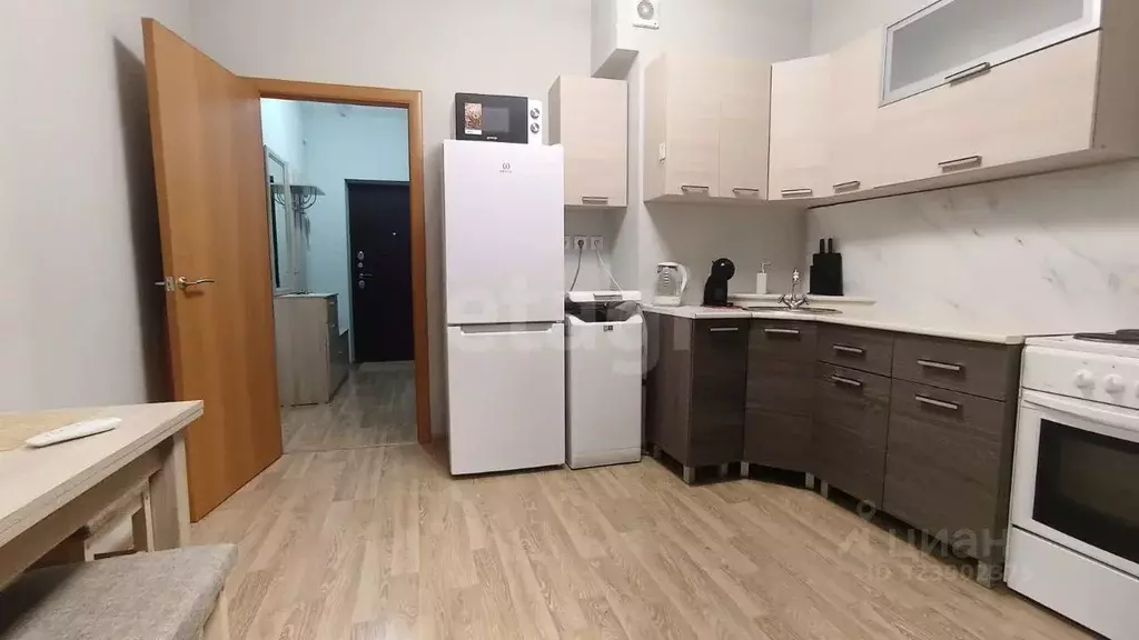 Студия Псковская область, Псков Техническая ул., 17 (31.7 м) - Фото 1