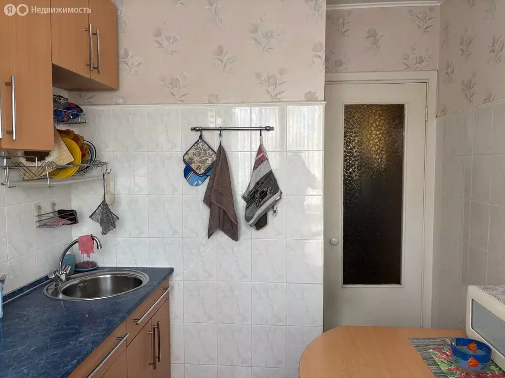 4-комнатная квартира: Пермь, Красновишерская улица, 46 (60.3 м) - Фото 2