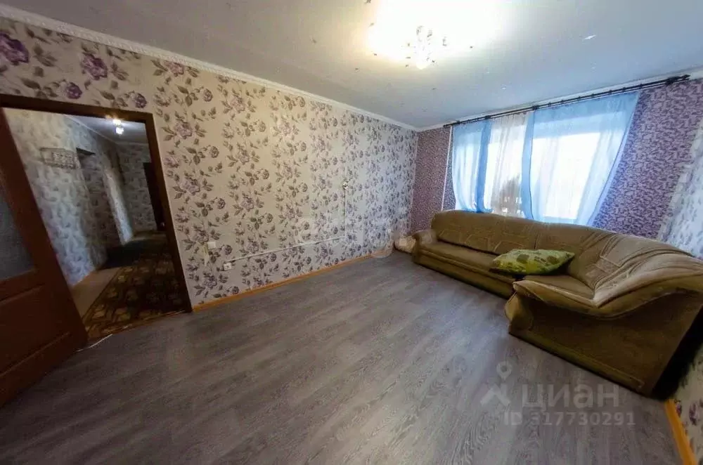 3-к кв. Курганская область, Шадринск ул. Автомобилистов, 39 (60.2 м) - Фото 0