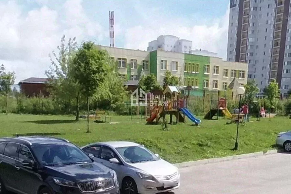 2-к кв. Калужская область, Калуга ул. Кибальчича, 32 (58.1 м) - Фото 0