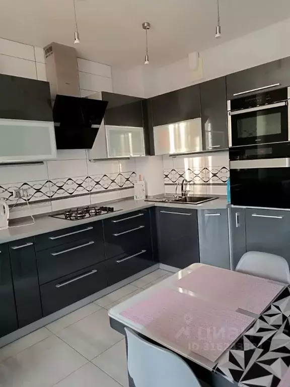 2-к кв. Калининградская область, Калининград Артиллерийская ул., 67 ... - Фото 0