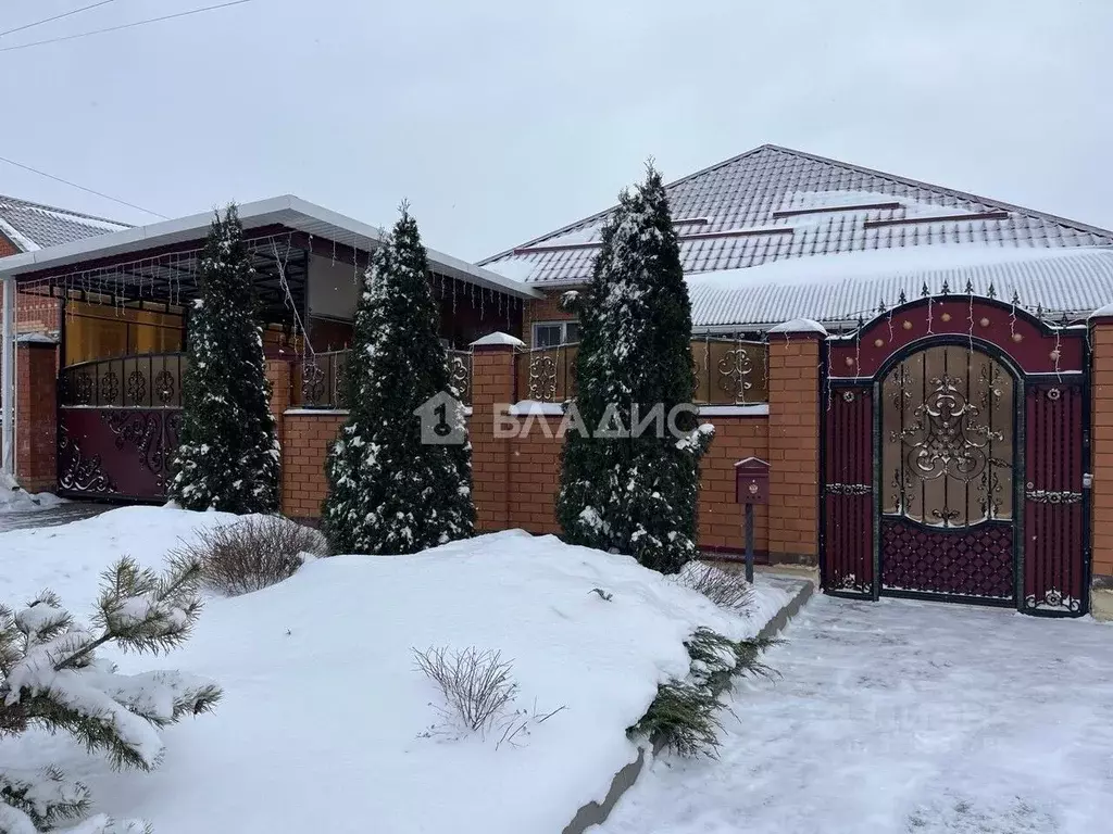 Дом в Белгородская область, Корочанский район, Мелиховское с/пос, с. ... - Фото 2