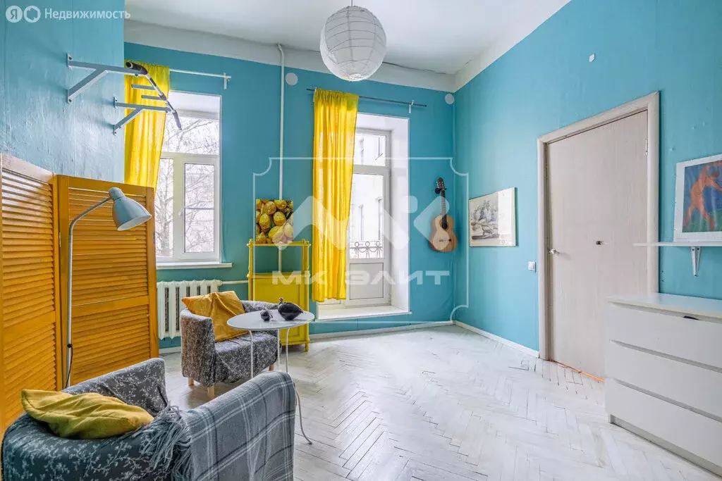 3-комнатная квартира: Санкт-Петербург, переулок Джамбула, 5 (82.7 м) - Фото 1