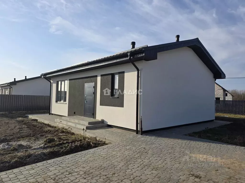 Дом в Калининградская область, Гурьевский муниципальный округ, пос. ... - Фото 1