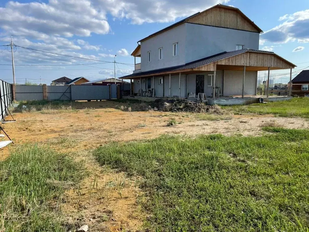 Дом в Саха (Якутия), Жатай городской округ, Жатай рп ул. Молодежная ... - Фото 1