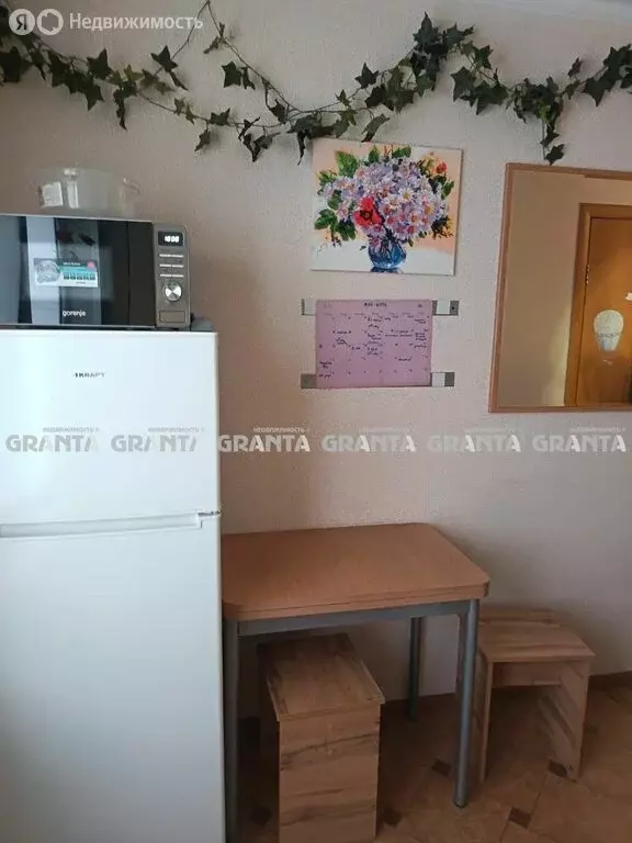 1-комнатная квартира: Красноярск, улица Железнодорожников, 16 (28 м) - Фото 0