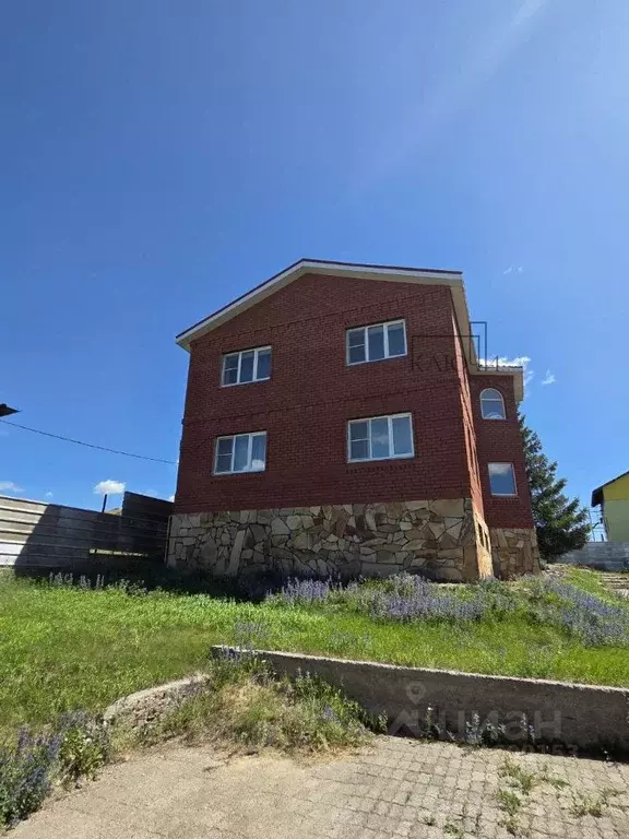 Дом в Башкортостан, Абзелиловский район, Ташбулатовский сельсовет, с. ... - Фото 1